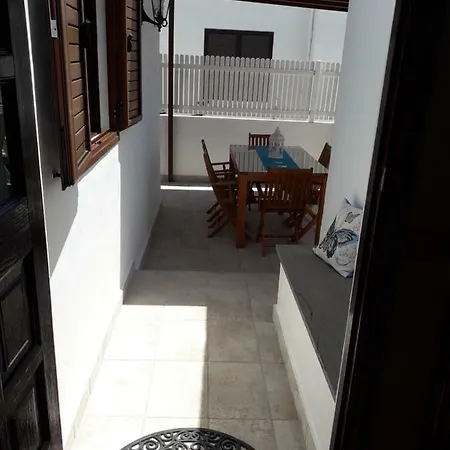 Roses Vila