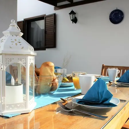 Villa Roses *